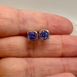 Natural tanzanite stud earrings sterling silver s925